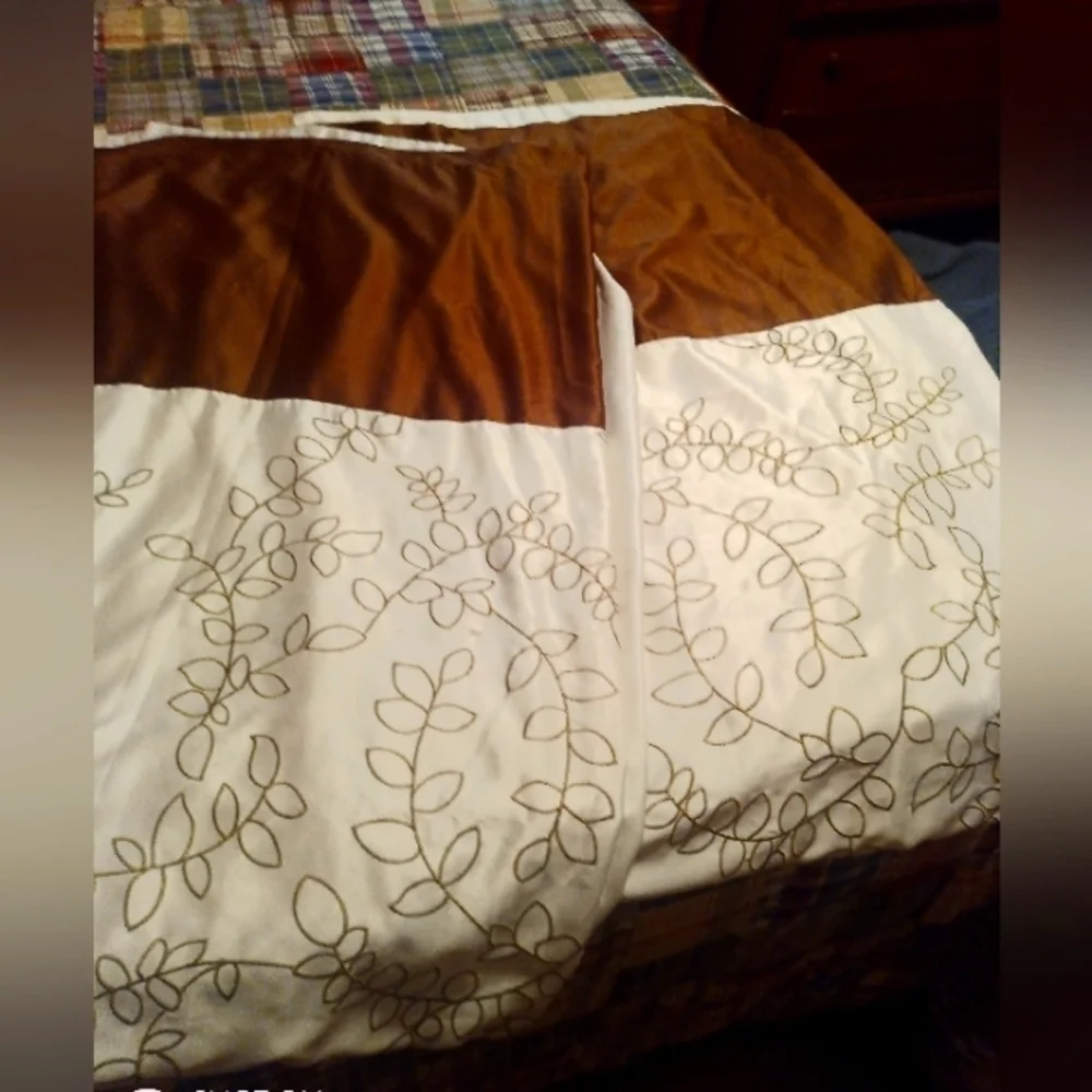 Pair Of Sheer Lined Window Panels W/ Leaf Accents